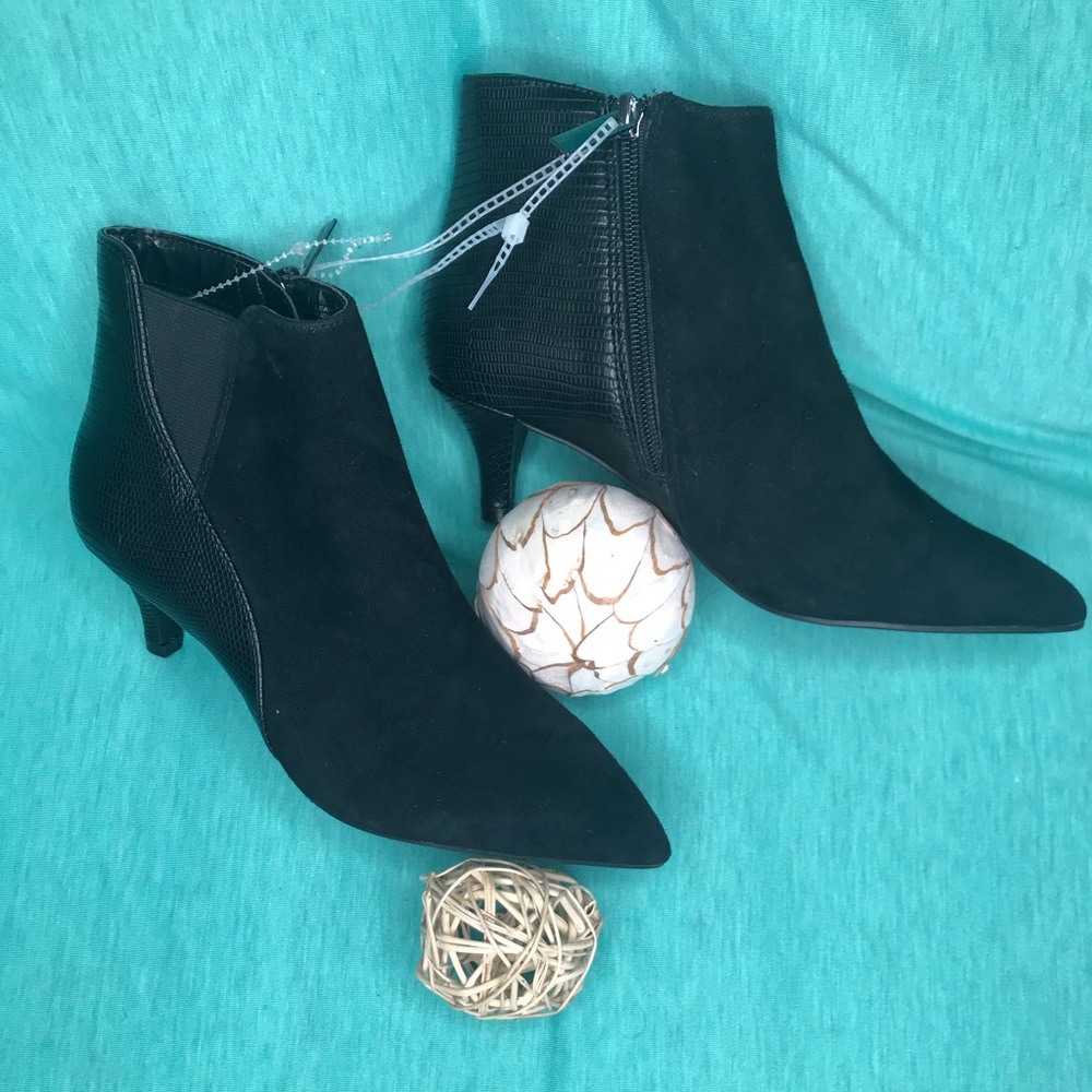 BANDOLINO WOMENS WISH STAR SOLID ANKLE BOOTIES 5.5